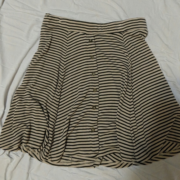 Striped skater skirt - Picture 1 of 3
